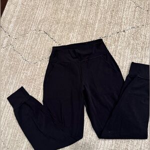 Lululemon black align joggers size 6